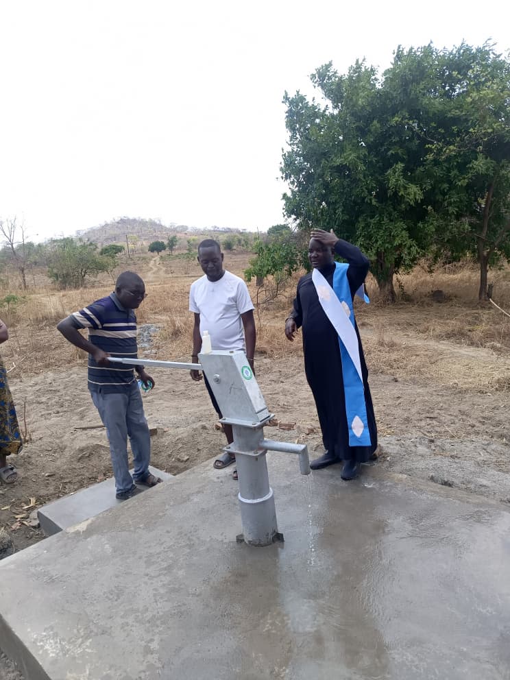 Chivinya Village Well Project