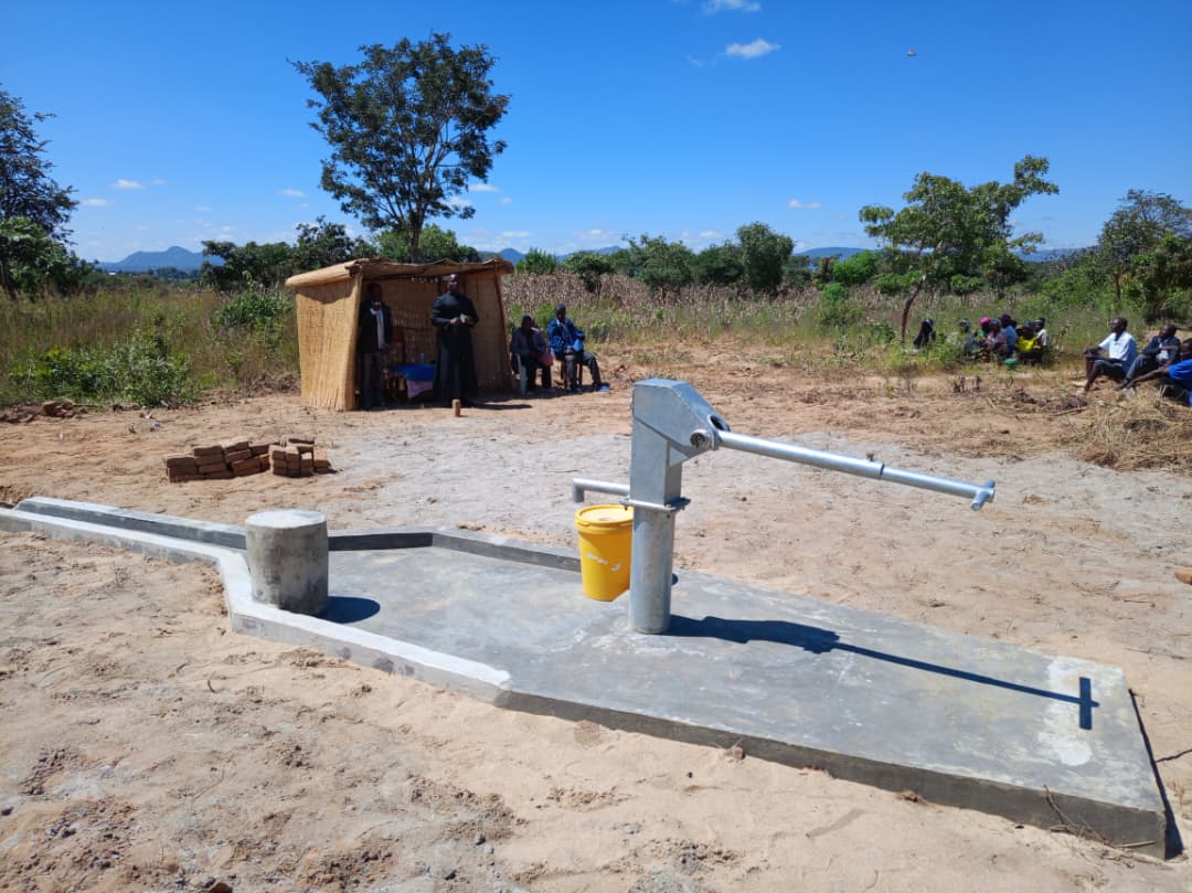 Chimwendo Chisi Village Well Project